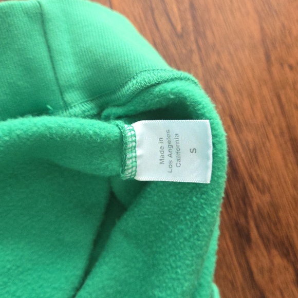 Clare V Ruffled Sweatshirt Kelly Green Size Small.  Worn And Washed Once. - Picture 4 of 5